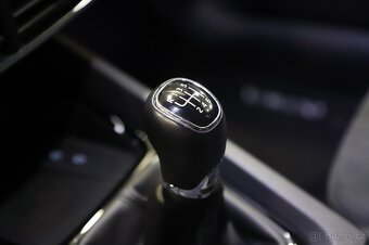 Škoda Octavia 4 Combi TSI 110kW / 2 roky plná záruka v ceně - 17