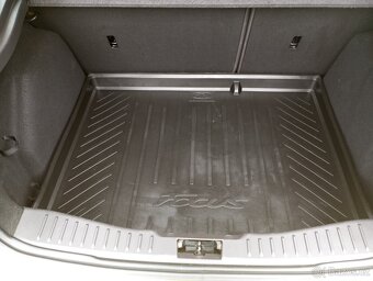 Ford Focus Titánium 1.6TDCI,85kw,rv-2011,najeto 207634km. - 17