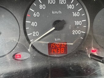 Renault Thalia 1,5 dci 5/2003,154 000 km,AUTORÁDIO - 17