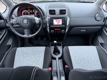 SUZUKI SX4 1.6i 88KW 4X4 BÍLÁ PERLEŤ NAVI TAŽNÉ VYHŘ.SED. - 17