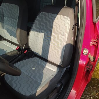 Škoda Fabia 1.2 HTP 51kw,poctivých 200tkm,klima,nové rozvody - 17