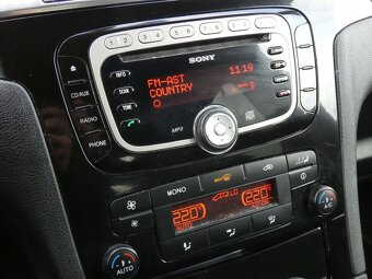 Ford Galaxy 2.0 TDCI Powerhift, 7 míst - 17