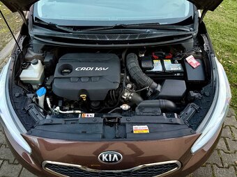 Kia Ceed, 2013, 1.4 CRDi 66kW, klima, nové STK, Tažné - 17