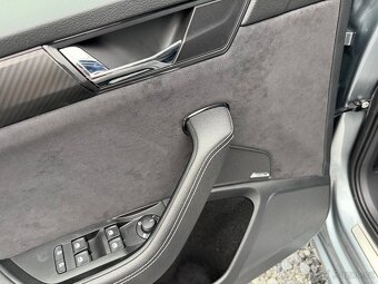 ŠKODA SUPERB SPORTLINE 2.0TSI 140KW TAŽNÉ cockpit m2021 - 17