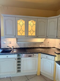 Kuchyňská linka se žulovou deskou - 17