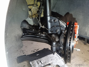 Chrysler Pacifica 3,6L, kůže, radar, 7míst, 2021, nový model - 17