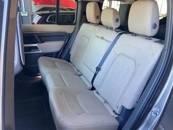 Land Rover Defender 3.0 D200 MHEV SE 110 - 17