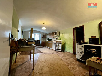 Prodej rodinného domu, 382 m², Volyně, ul. náměstí Hrdinů - 17