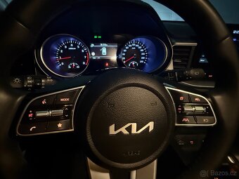 Kia Cee´d SW, SW TOP 1,5 T-GDI AUT + TAŽNÉ - 17