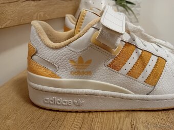 Adidas tenisky vel. 40 kožené unisex Rezervace - 17
