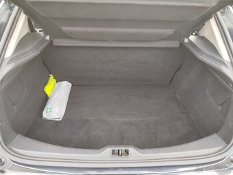 Renault Megane 1.6,16V,74kw.R.V.11/2012.STK Nová.Km 120 500 - 17