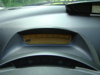 Citroën C4 1.4 16v KLIMA - 17