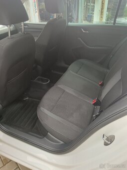 Škoda rapid Spaceback 1.6 TDI, 66 kW po STK, Em. - 17