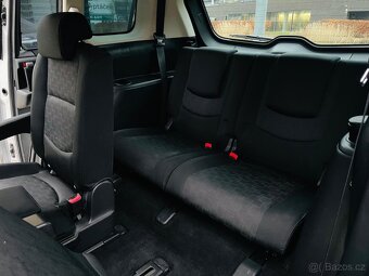 Mazda 5 2.0i BENZIN MANUÁL 7MÍST VÝHŘEV SERVISKA MAZDA - 17