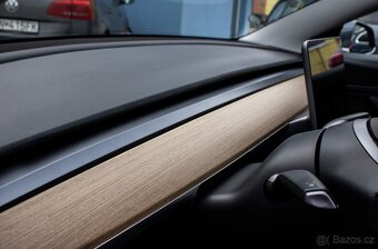 Tesla Model 3 Long Range - 17