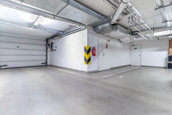 Prodej bytu 1+kk, 76 m2 s terasou a zahradou, Praha 5 - Stod - 17