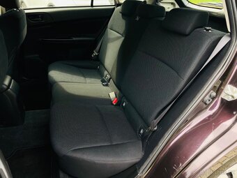 Subaru Impreza 1.6i BENZÍN 4x4 MANUÁL SERVISKA - 17