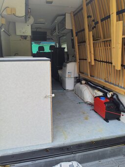 Prodám obytne auto karavan pro invalidy - 17
