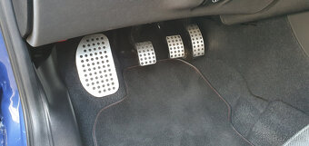 Alfa Romeo 147 GTA 3,2 Q2 - 17