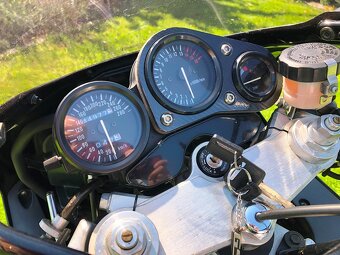 Suzuki GSXR 750w, 92, origo stav + plně funkční - 17