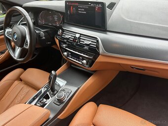 BMW 520d xDrive 2022 M-Paket výbava ČR 1maj DPH - 17