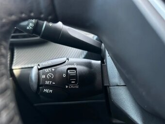 Peugeot 2008, ALLURE 1.2PT 100"MAN6"Zimáky - 17