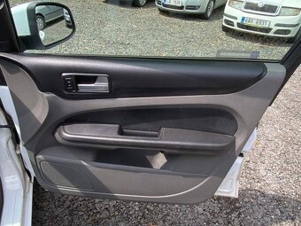 Ford Focus Combi 1.6 TDCI 66kW klima tažné bez DPF 2009 ČR - 17