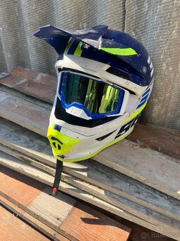 Yamaha yzf 450 2005+oblečení a helma - 17