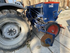 Prodám secí stroj 2,5m - 17