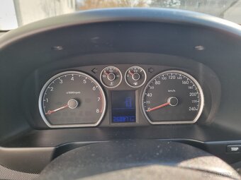 Hyundai i30 1.4i 80kw, tažné, klima - 17