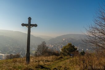Prodej poloviny moderního dvojdomu 5+kk (130 m²) s privátní - 17