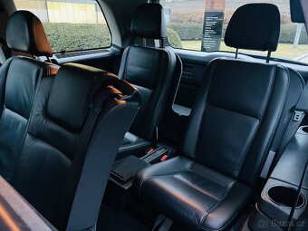 Volvo XC90 2.4 D5 147KW AUT VÝHŘEV NAVI SERVISKA - 17