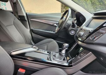 Hyundai i40 1.6-NOVÝ MODEL-NAVI-TAŽNÉ 1.8T - 17
