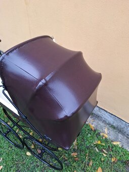 Starožitný kočárek pro panenky č. 637 - 17