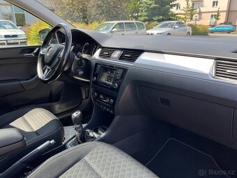 ŠKODA RAPID SPACEBACK 1.2TSI 66KW EDITION XENONY/PAN 96tis. - 17