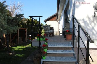 prodej rodinný dům 309m2, Káraný, pozemek 552m2,  Praha - vý - 17