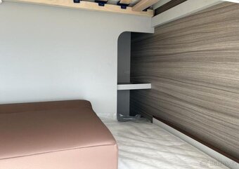 Bürstner AVERSO 560TK palandy nove - 17