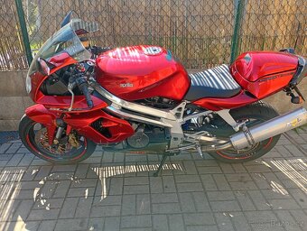 Aprilia - 17