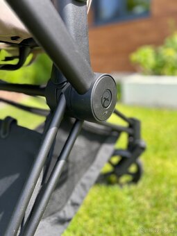 Cybex Priam 4.0 Simply flowers grey+seatpack Cozy Beige - 17