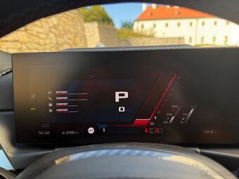 BMW M2 G87 8AT Track ČR DPH Full Carbon Sedačky Záruka - 17