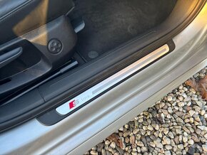 Audi A4 Avant 3.0 tdi 176kw S-Line r.v.2010,Serviska - 17
