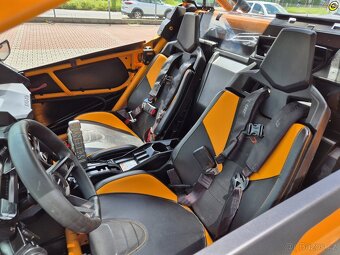 CAN-AM Maverick X3 X RC Turbo - 17