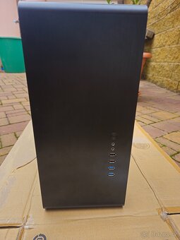 PC skříň Jonsbo UMX4 Black Window, hlíníková, RGB podsvícení - 17