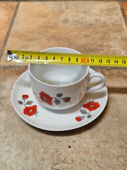 Jídelní souprava - 17