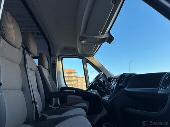 Peugeot Boxer 2019 2.2 103kw L3H2 / 6 míst / ČR - 17