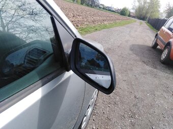 VW POL0 1,4-16V TOUR KLIMATR. , TEMPOMAT, ŠÍBR - 17