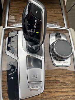 BMW 740xD Long servis BMW - 17