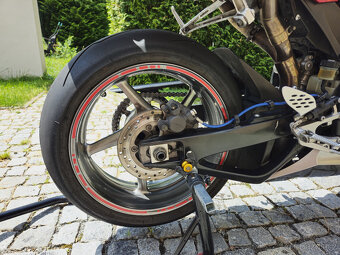 Yamaha R1, 10/05, RN12, 43tis km, Arrow, pěkná - 17