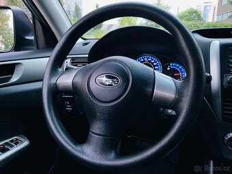 SUBARU FORESTER 2.0i 4x4 AUT TAŽNÉ SERVISKA - 17