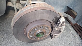 Volkswagen Passat 2.0 TDi 125 kW, common rail ČR, garáž - 17